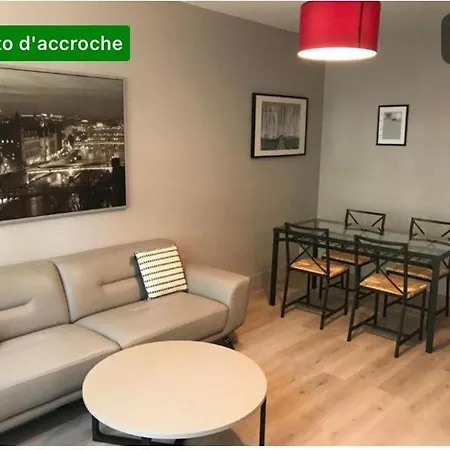 Pavillon Tawfik 1 A 4 Personnes * Bagneux (Hauts-de-Seine)